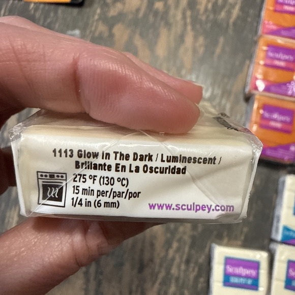 Sculpey Premo & Sculpey III Oven Bake Clay,Lot of 24 -2 oz blocks many Colors!! - Picture 9 of 10